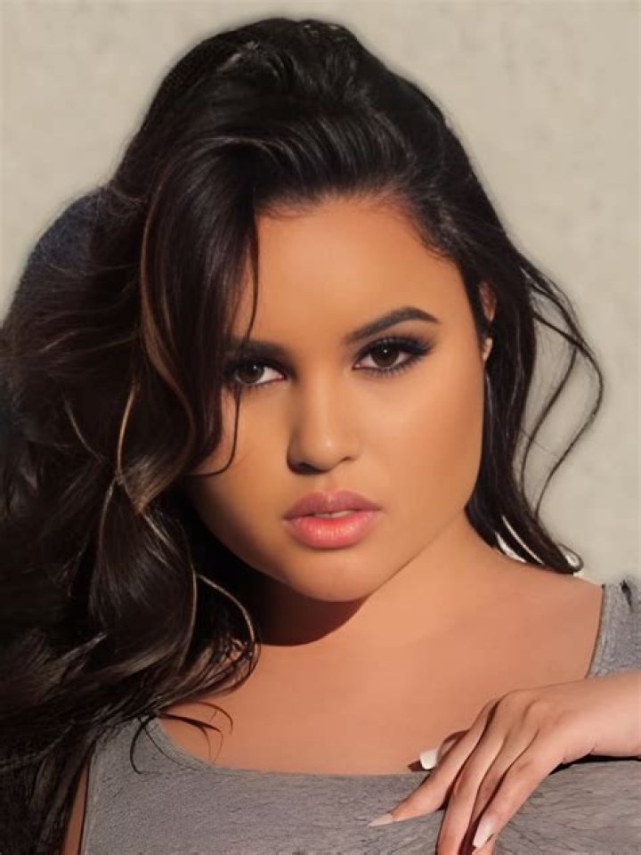 Alexas Morgan Bio, Wiki, Age, Height, Family, Husband, Instagram and Net Worth.