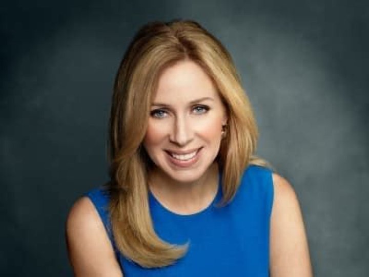 Becky Quick Bio, Age, Family, Husband, CNBC, Salary, Net worth