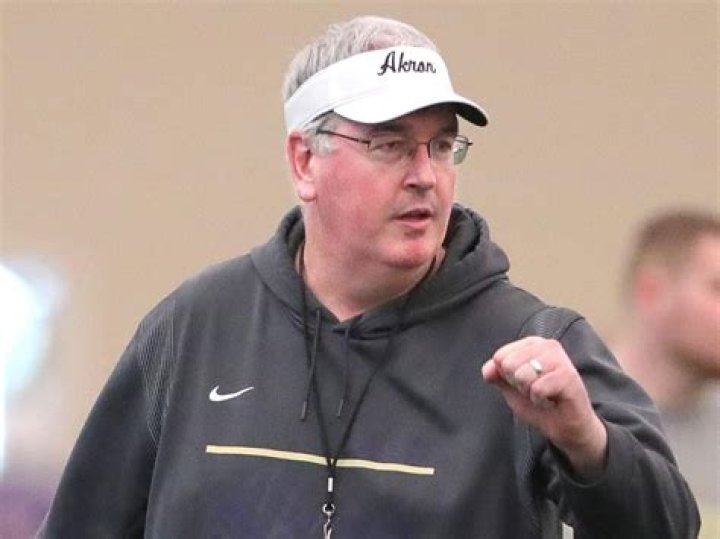 Coach: Who Is Joe Moorhead Wife Jennifer Moorhead? Everything On His Salary And More