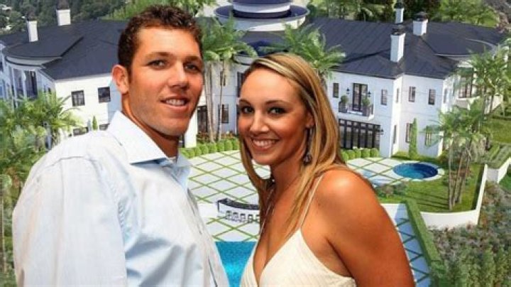 Luke Theodore Walton Age, Wiki, Biography, Body Measurement, Parents, Family, Salary, Net worth