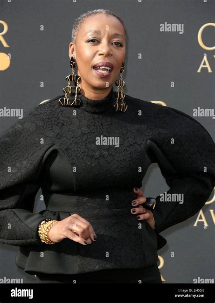 Noma Dumezweni’s biography, net worth, fact, career, awards and life story