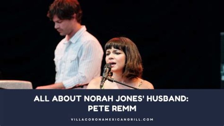 Norah Jones Husband, Father, Mother, Family & Quick Facts