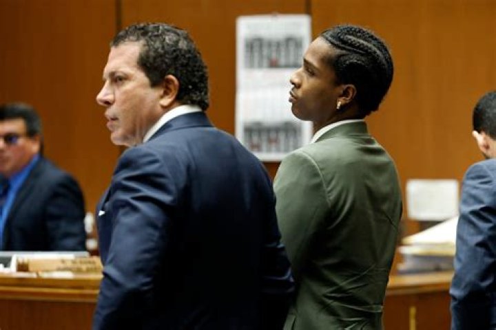 Reddit: What Happened Between Andy Dick and Phil Hartman? Murder Charges, Is He Going To Jail?