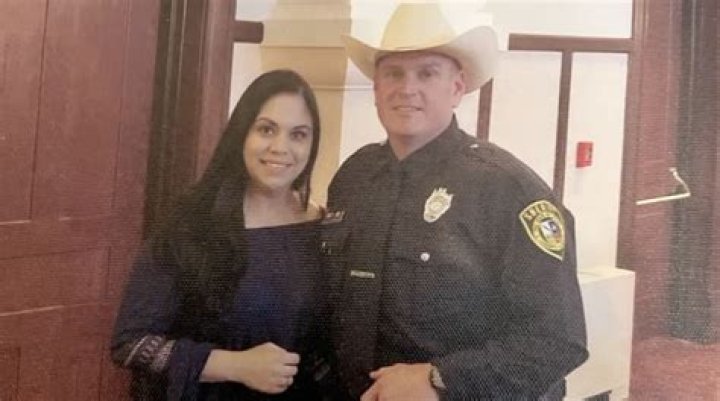Who is Krystle Perez? Texas 911 dispatcher fired after allegedly having affairs with multiple policemen